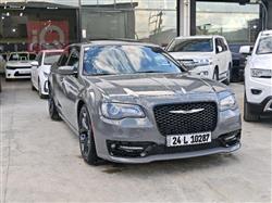 کرایسلەر 300